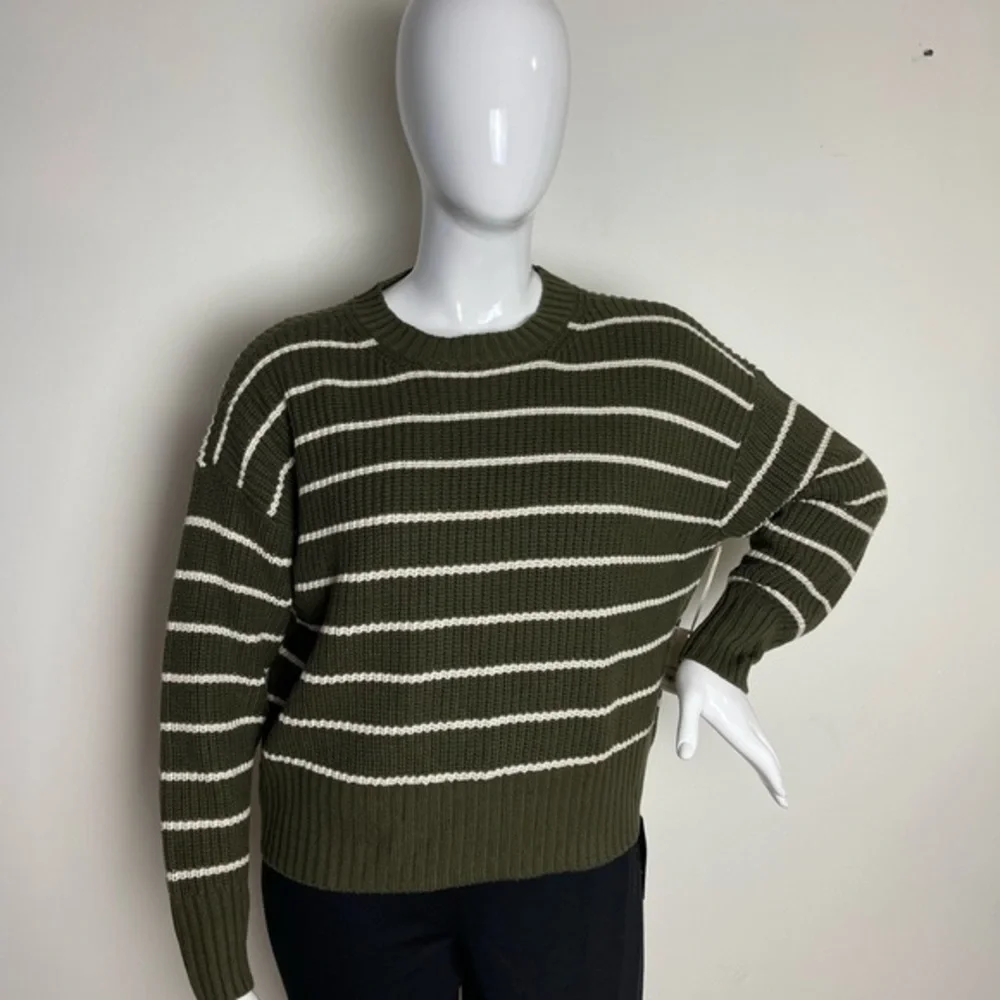 ⭐️A.n.A a new approach Long Sleeve Striped Sweater  size petite  XL‎